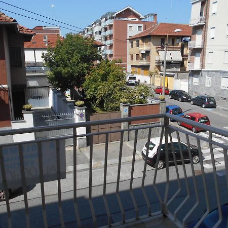 A 10 Minuti Di Metro Dal Centro Apartment Turin Luaran gambar